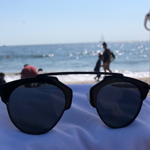 Accessories - Sunglasses